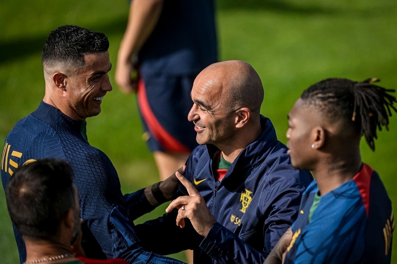 连续10场替补!葡萄牙9000万天才坐穿板凳,堂堂意甲MVP受尽委屈