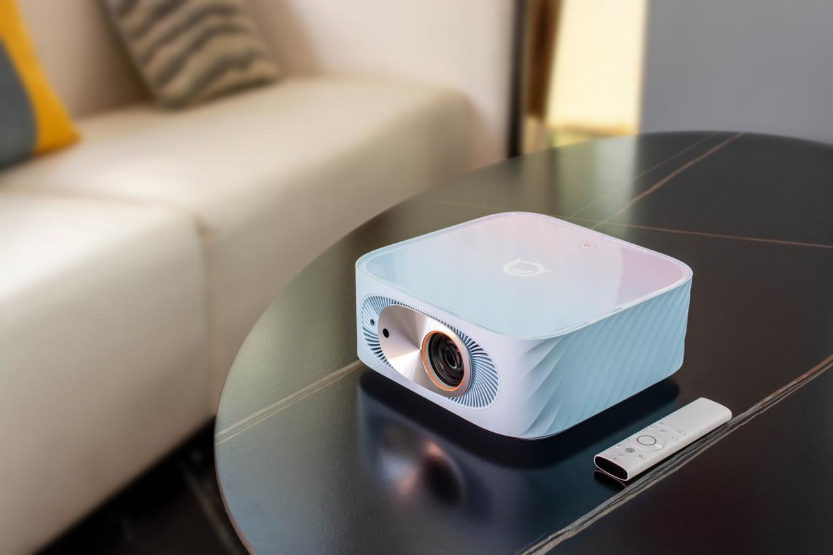 王一博喊你看球啦!用联想小新100晨曦蓝款畅享缤纷足球赛事