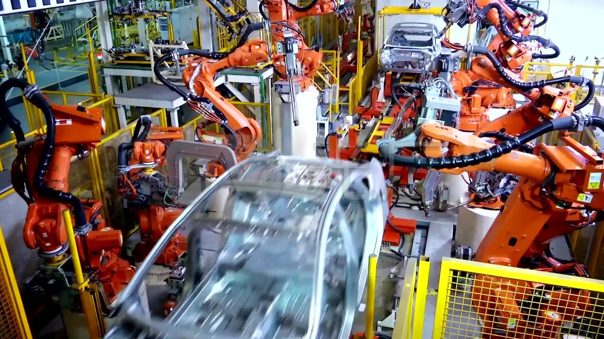 中国制造在这3个行业已强势崛起,唯品会一组数据揭开其一