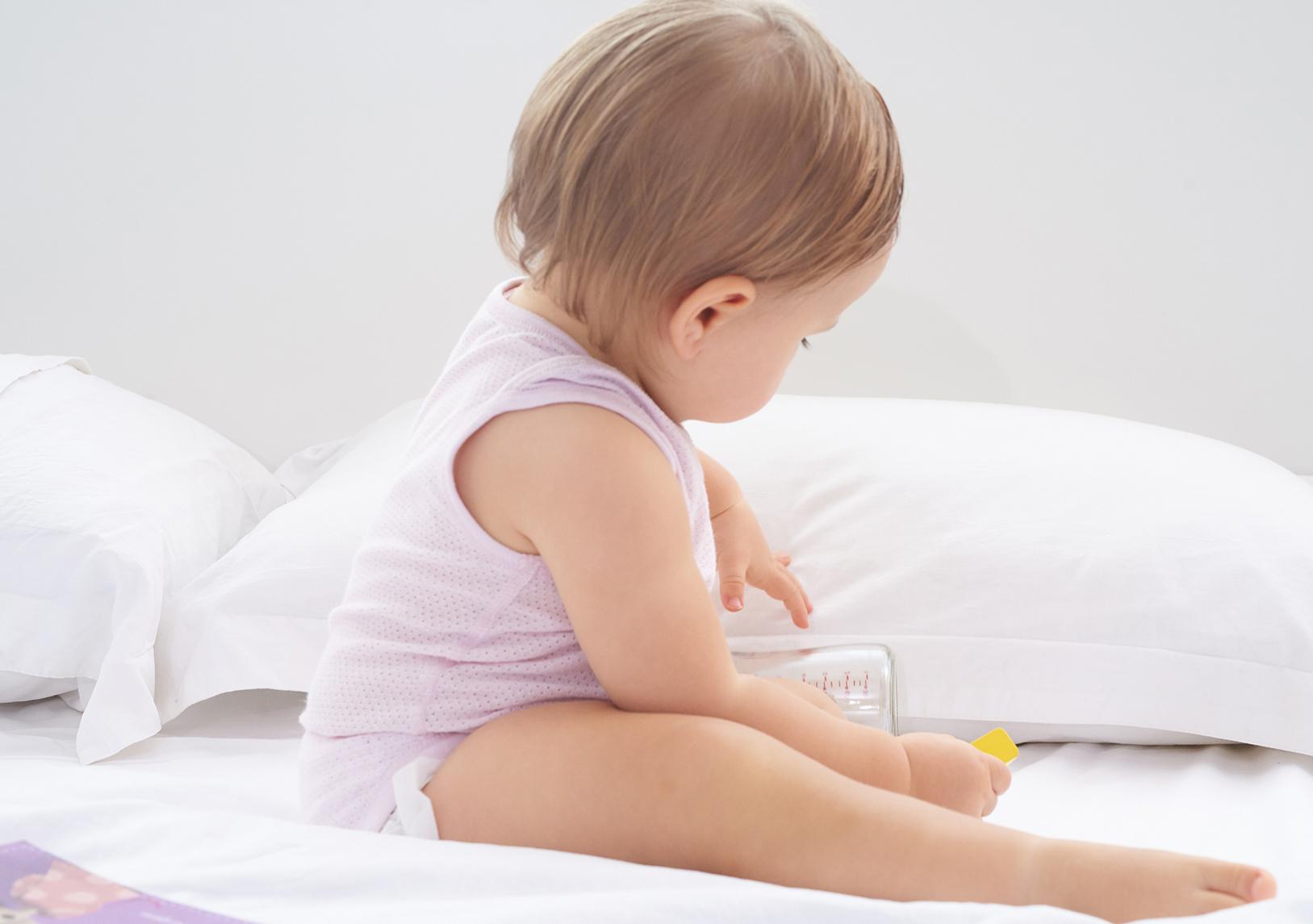 冬天有宝宝房间怎么保暖,冬天睡觉如何给宝宝保暖