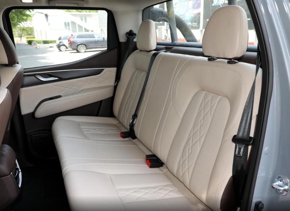 10万级最值得买的四驱皮卡,15万内的四驱皮卡哪款更好