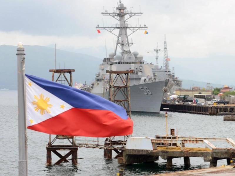 中国海警驱离菲律宾船只军事评论,中国海警把菲律宾船拖走了吗