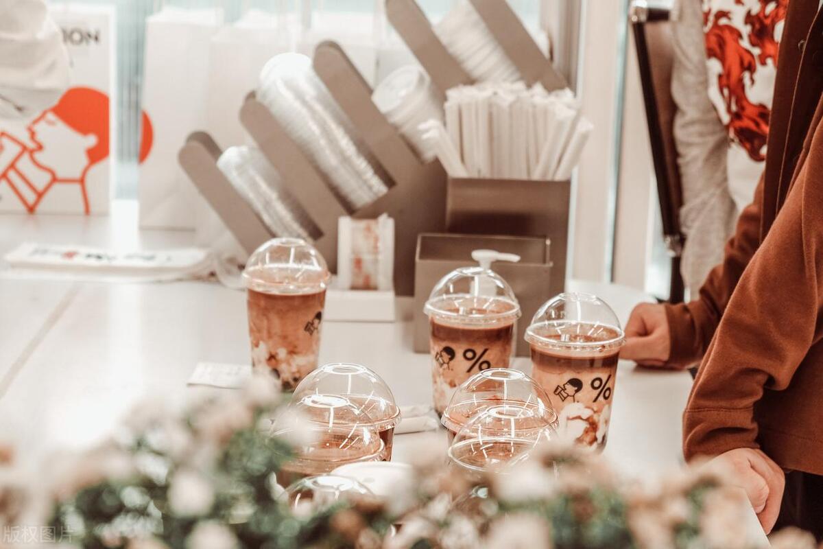 野萃山和奈雪喜茶哪个好喝,奈雪喜茶霸王茶姬哪里买比较便宜