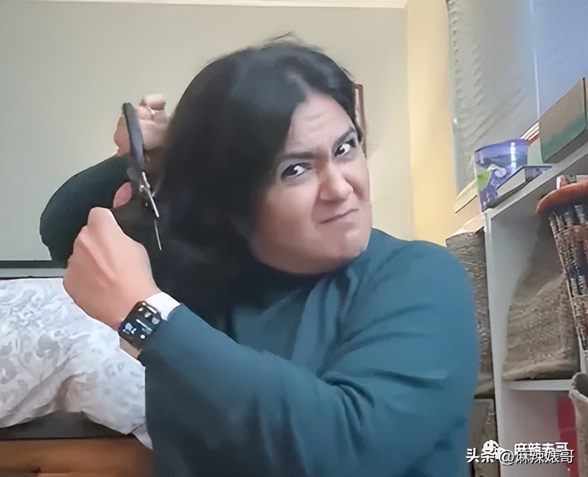 金晨模仿卡塔尔小王子晒照,金晨模仿卡塔尔王子被起诉了吗