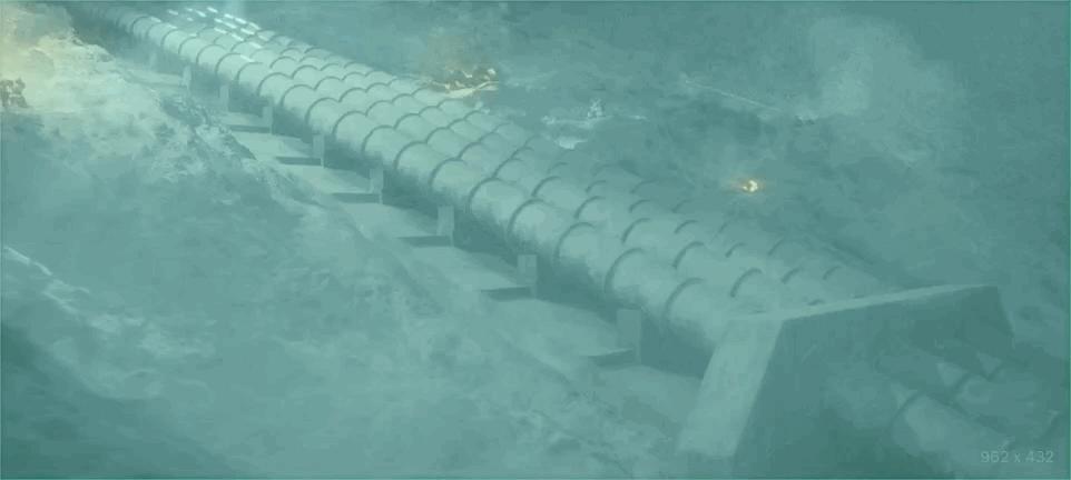 为何尘封72年?徐克发挥什么特长?美军死去士兵那瓶酒有何隐喻?