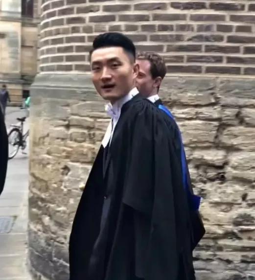考上剑桥的无臂男生,剑桥无臂学子杨孟衡