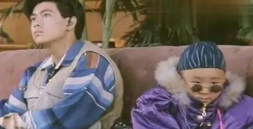 童星4岁身价千万成年街头打工,郝邵文现状曝光