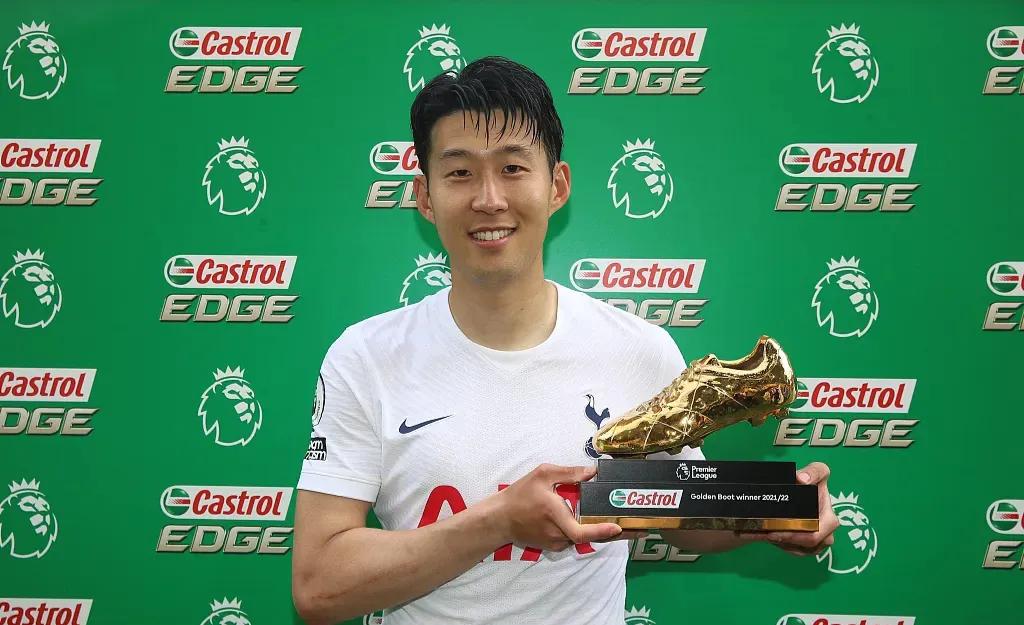 孙兴慜输球球迷采访,孙兴慜赛后掩面哭泣采访