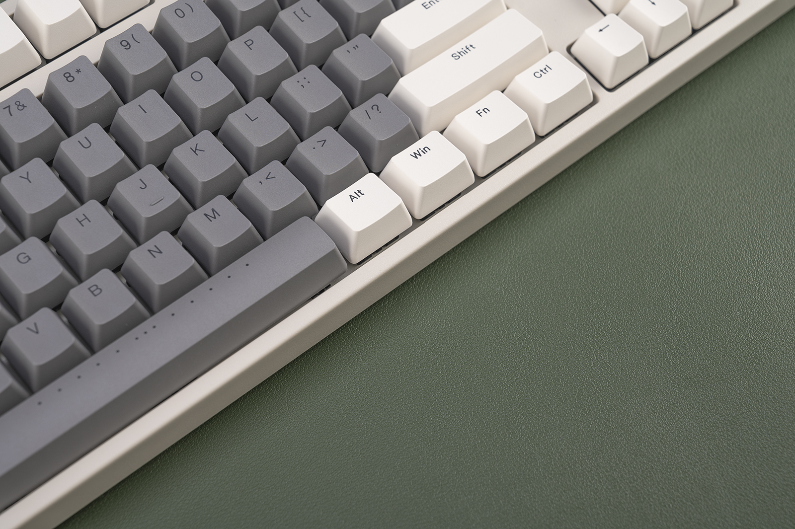 ikbc机械键盘w210女妖,勇于做减法