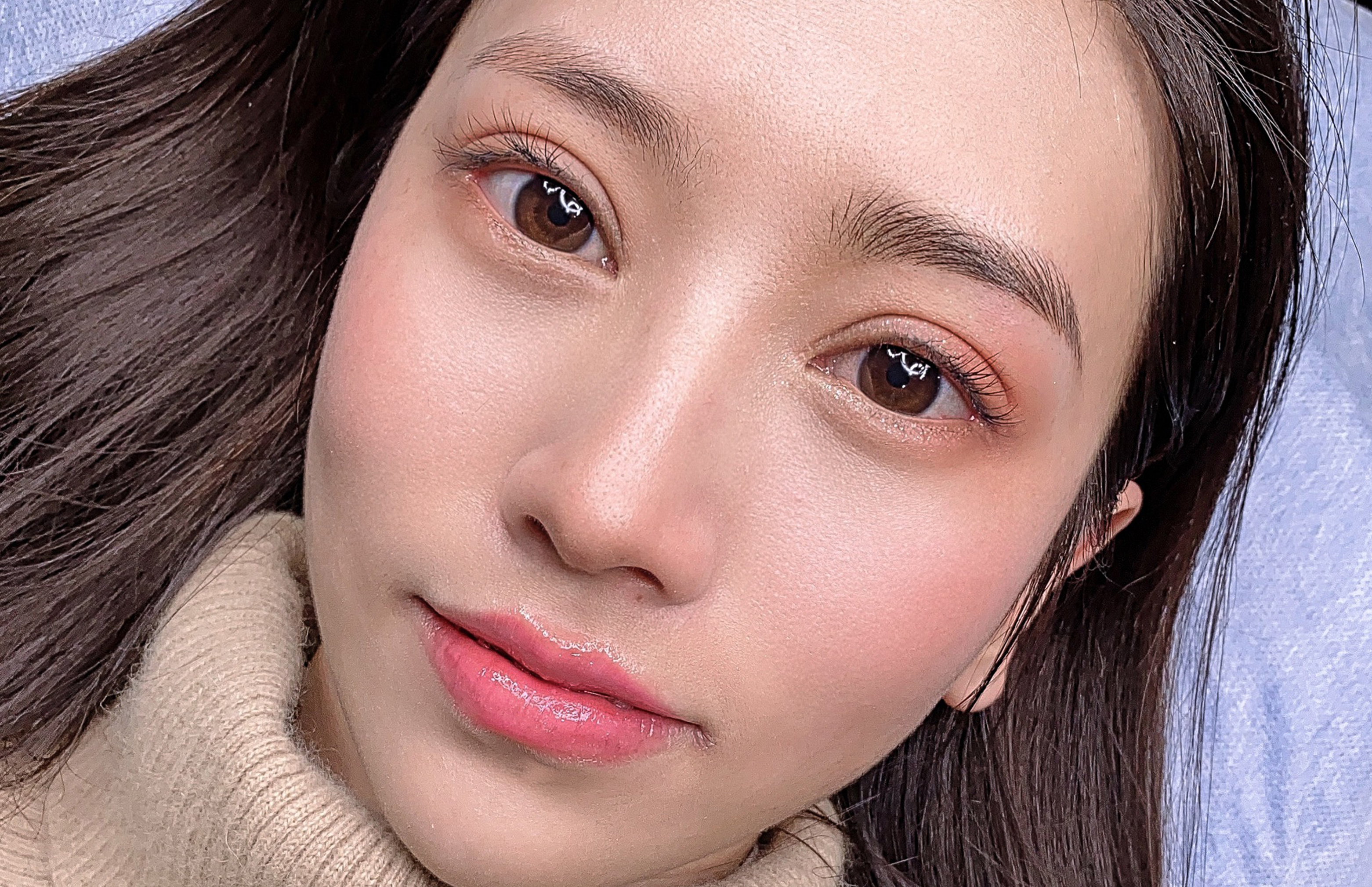 刚做了纹唇颜色太红怎么遮盖,纹唇掉痂后颜色很淡