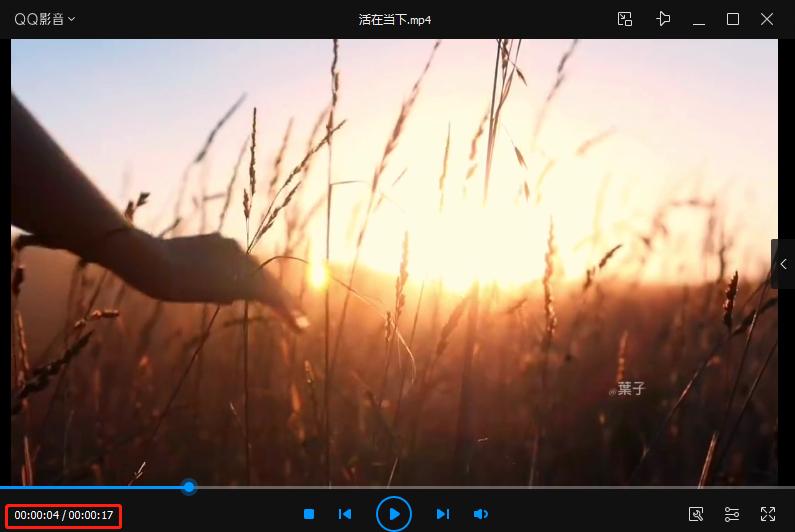 视频剪辑，如何将多个小视频合并起来并添加片头？