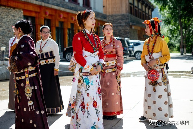 九寨沟是一个极其美丽的地方英文,九寨沟真的好漂亮