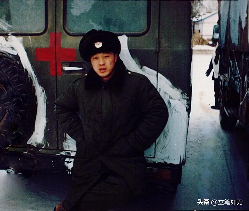 长白山下卫生兵，共叙军民鱼水情