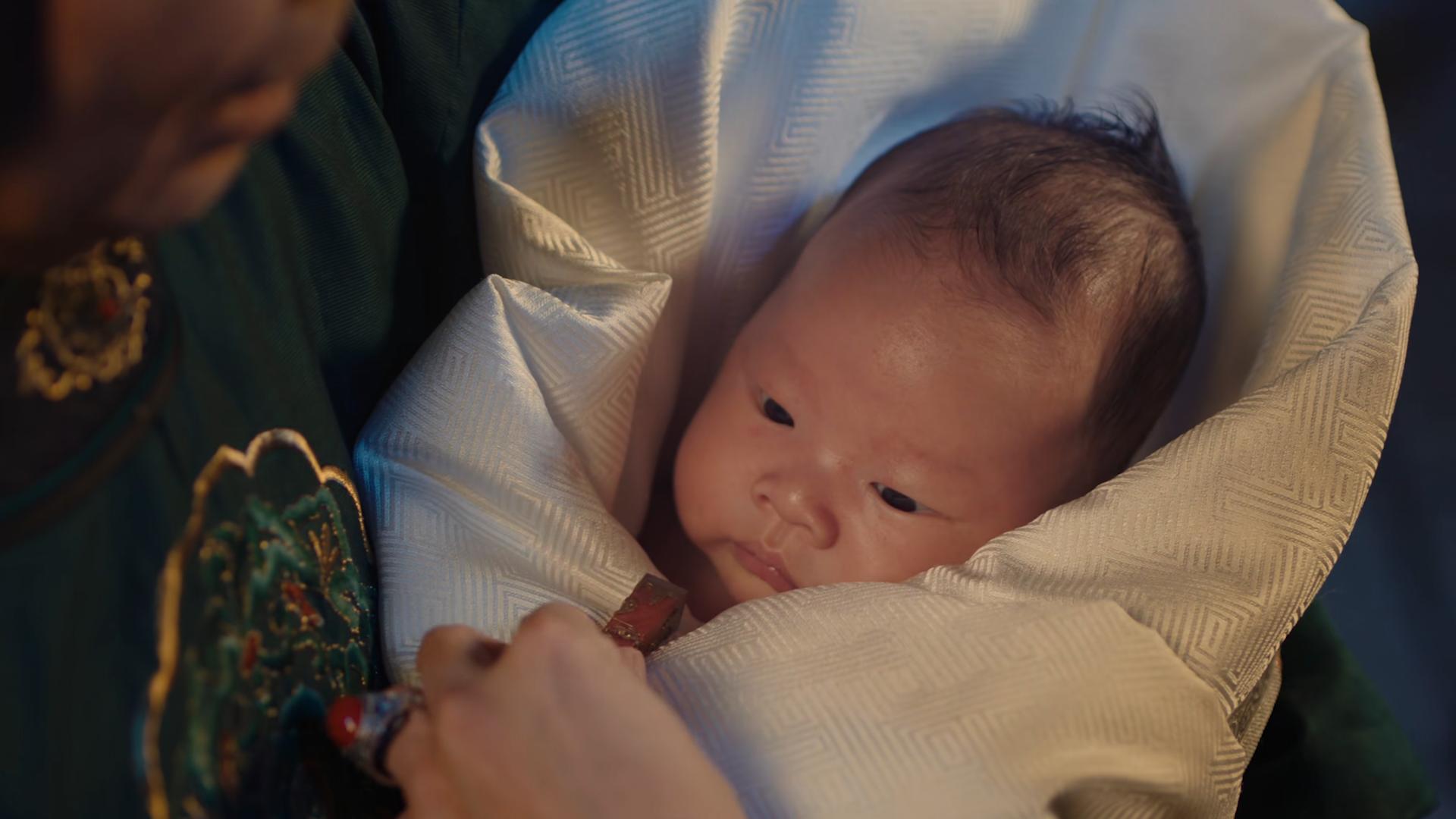 城主大人1：女子被迫穿男装当皇帝，成年后还被妃子追着要同房！