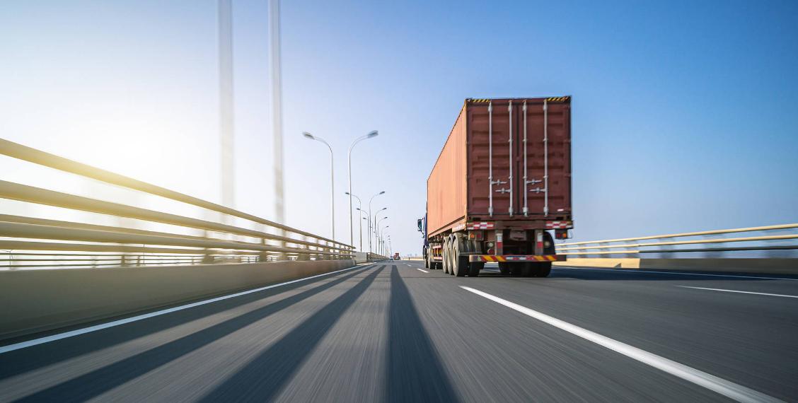 同一款白酒网上价格为什么不一样,为啥同款酒超市比网上贵一倍