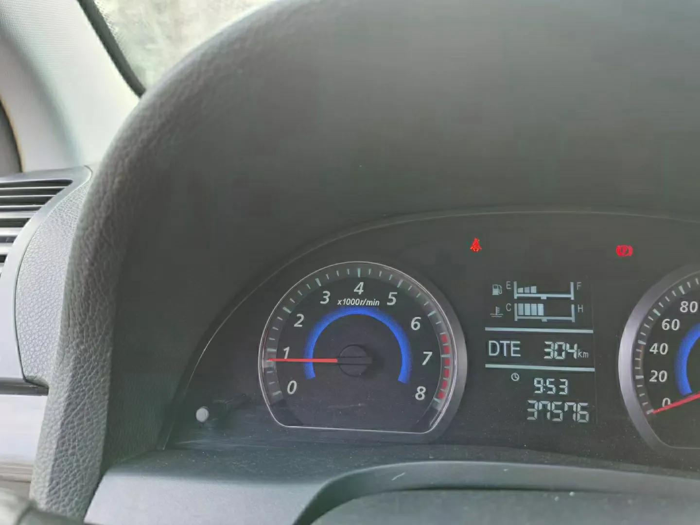 众泰大迈x5保值率,17年众泰sr7保值率