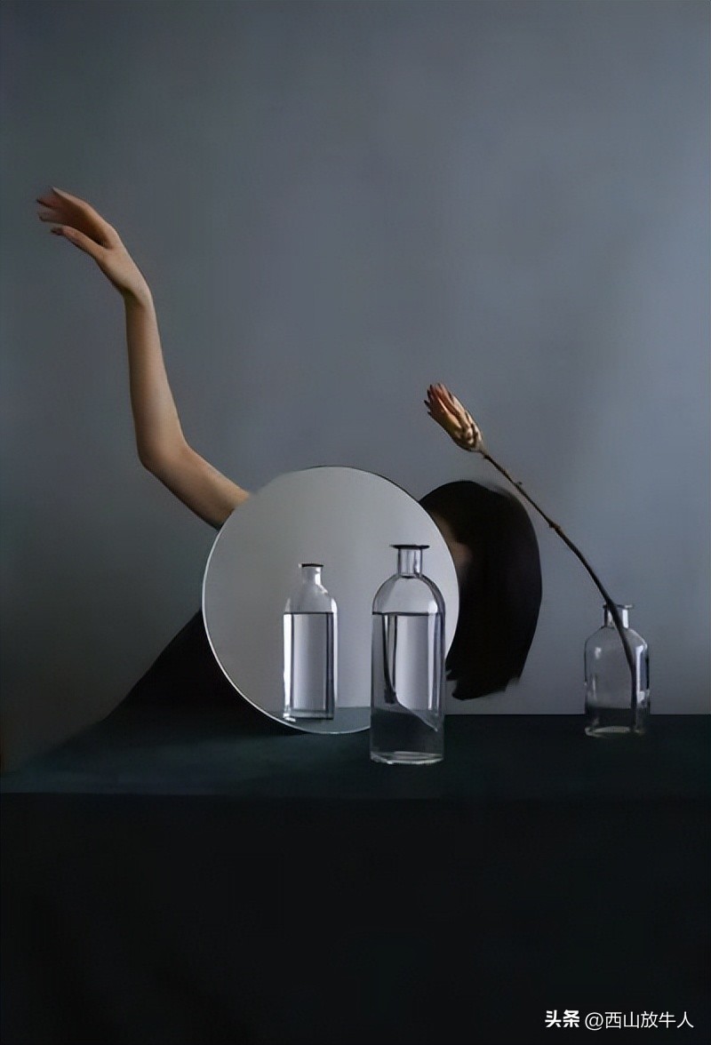 指尖：镜与影‖散文