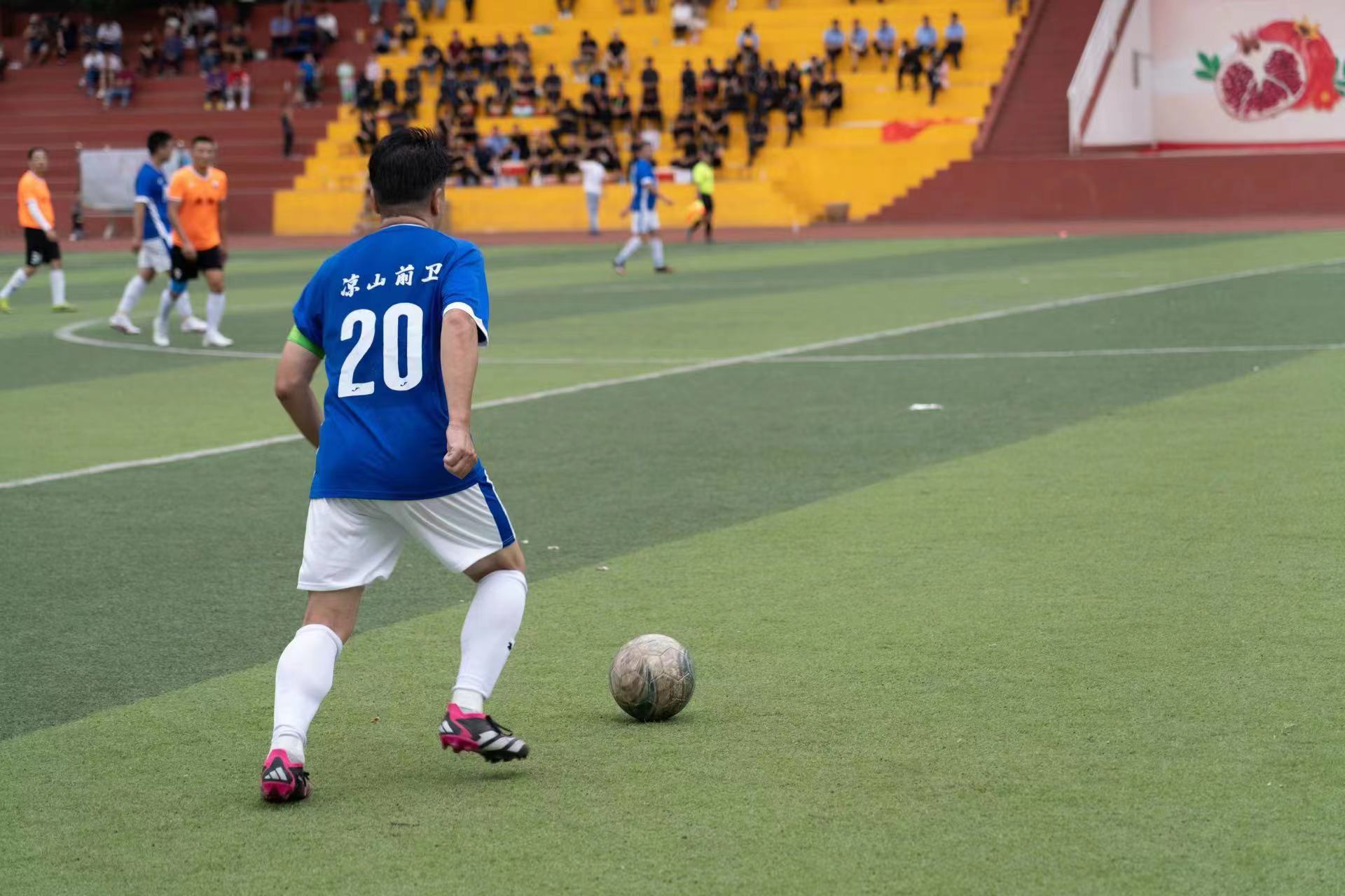 凉山足球队,凉山足球进四强