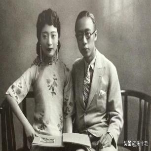 *光脱**犹太人女人衣服，集体*杀屠**，老照片再现变态的纳粹德国！