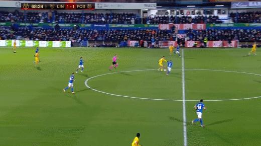 西班牙国王杯巴萨对阿拉维斯,欧冠巴萨对利物浦登贝莱错失机会