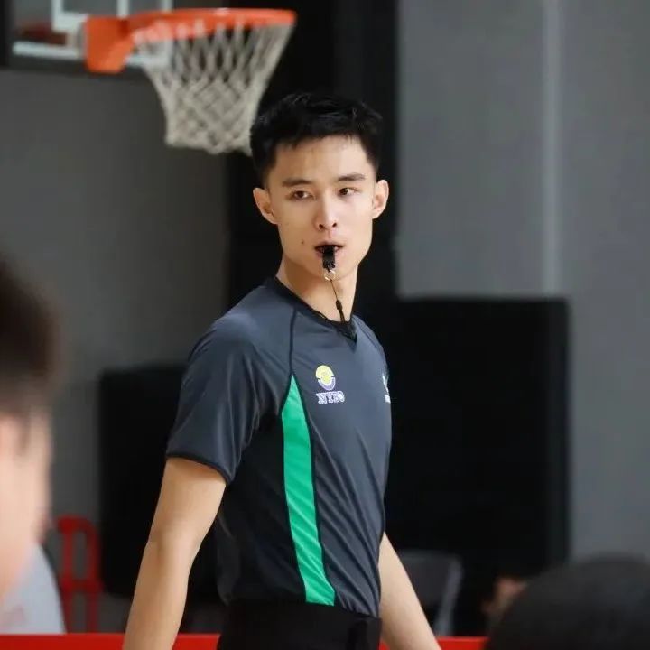 nybo全国赛裁判员,nybo总决赛女裁判