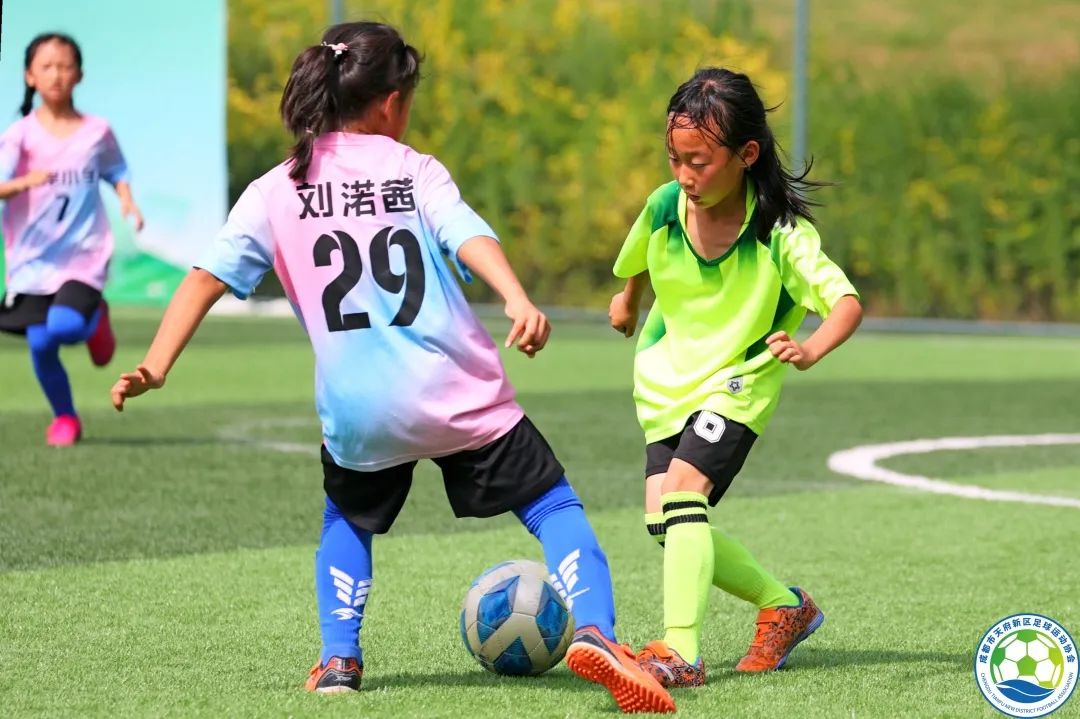 四川天府新区合江小学足球比赛,天府新区合江小学足球比赛2020年