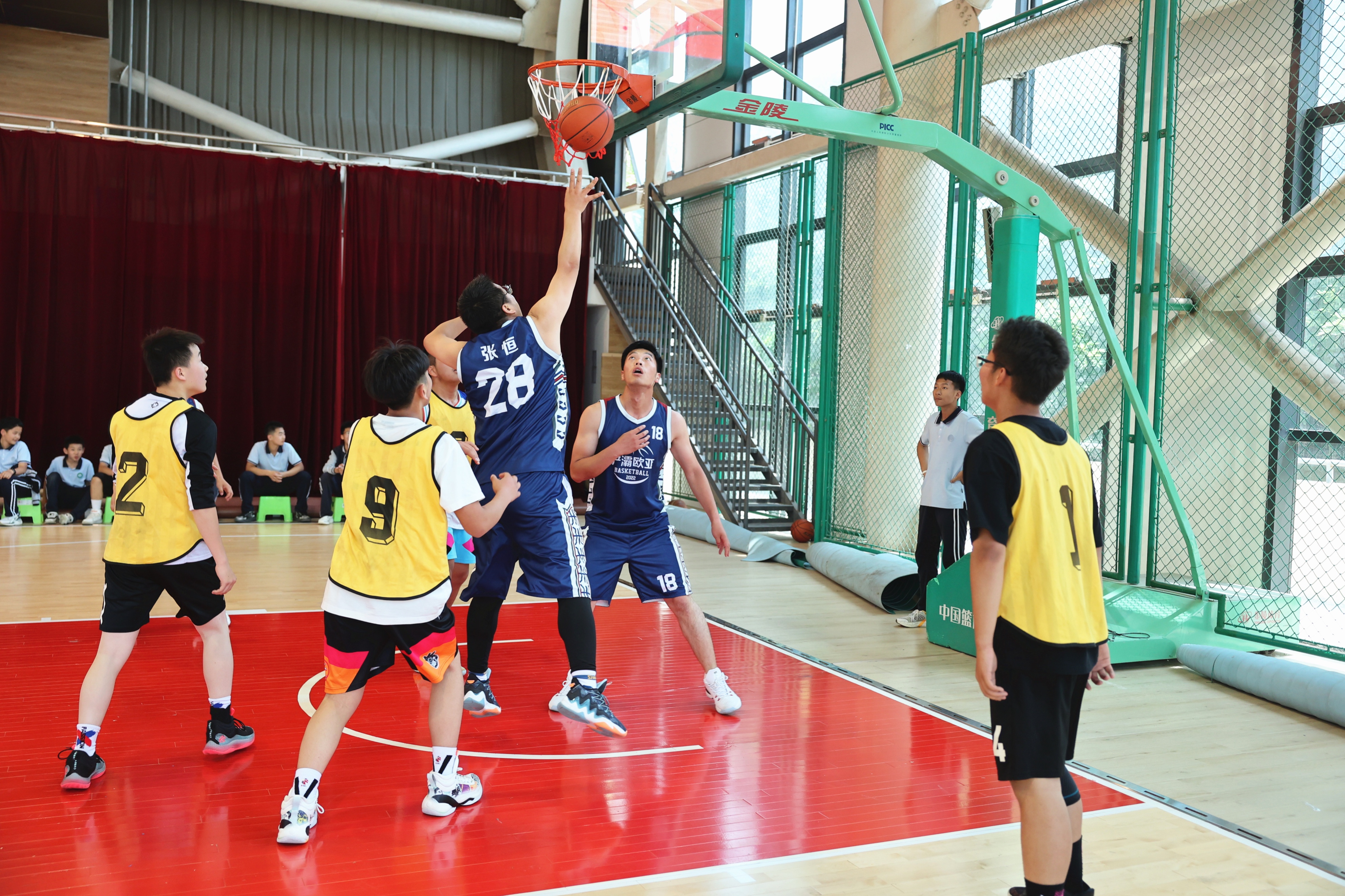 校园秒变创意大“秀场”！看浐灞欧亚中学师生，如何玩转体育艺术文化节