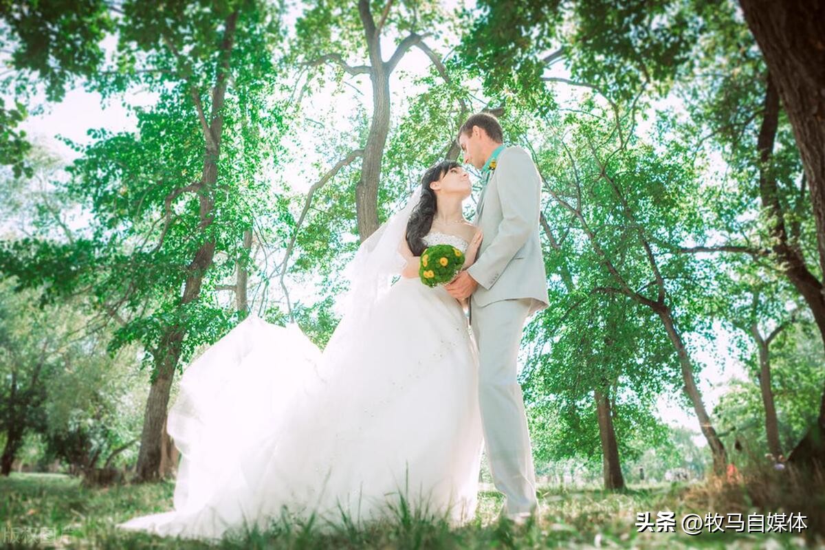 梧州到三亚拍婚纱照要多少钱,三亚什么时候拍婚纱照最合适