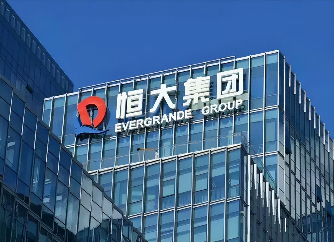 许家印砸百亿做冰泉被20亿贱卖，钟睒睒：我从未把恒大当作对手