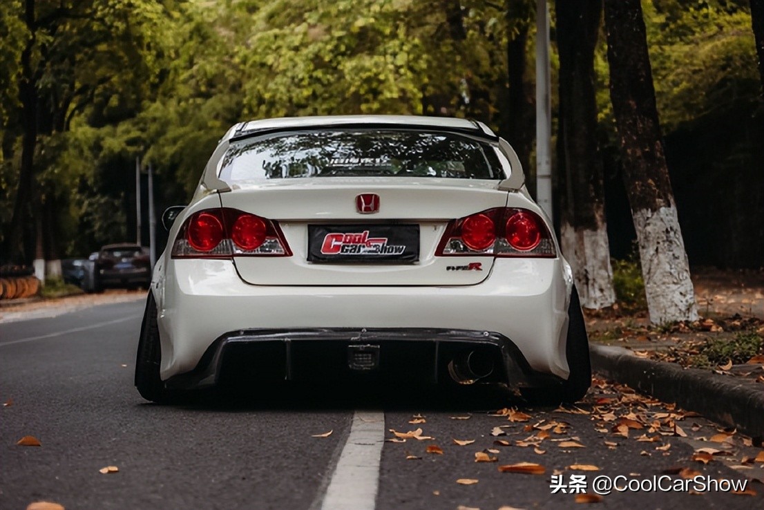 可盐可甜的cc,本田八代思域效果图