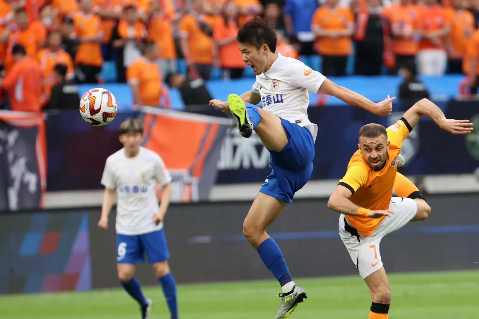 中超山东泰山vs沧州雄狮刘彬彬,鲁能刘彬彬绝杀江苏集锦