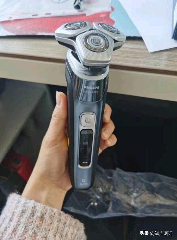飞利浦s9936剃须刀全身水洗,飞利浦剃须刀sp9863和s9936哪个好