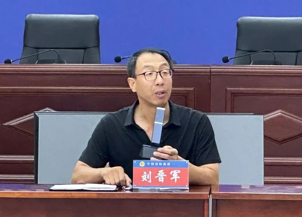 沉浸式体能课,沉浸式消防演练