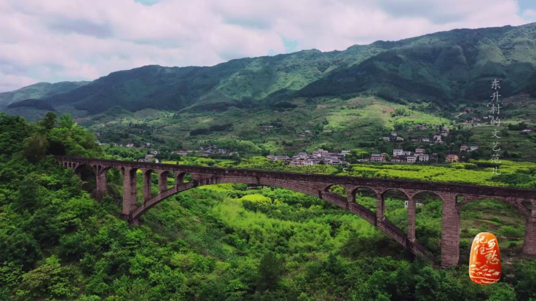 一人一艺，一户一品，来重庆东升村，体验一把文艺范儿生活！