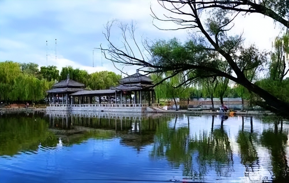 蟹岛绿色生态度假村,蟹岛温泉小镇