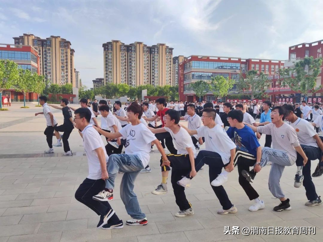 嗨起来广场舞比赛,趣味运动会嗨起来视频