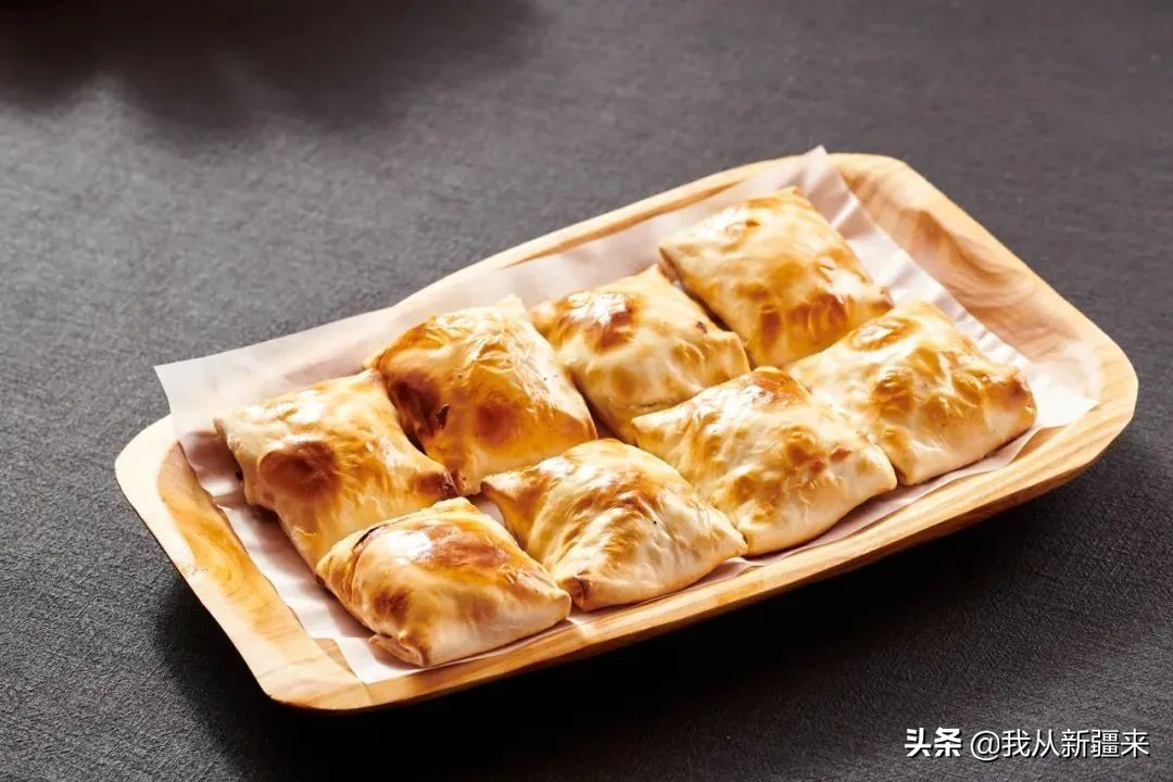 @合肥市民，听说有人给你搬来了一座*疆新**