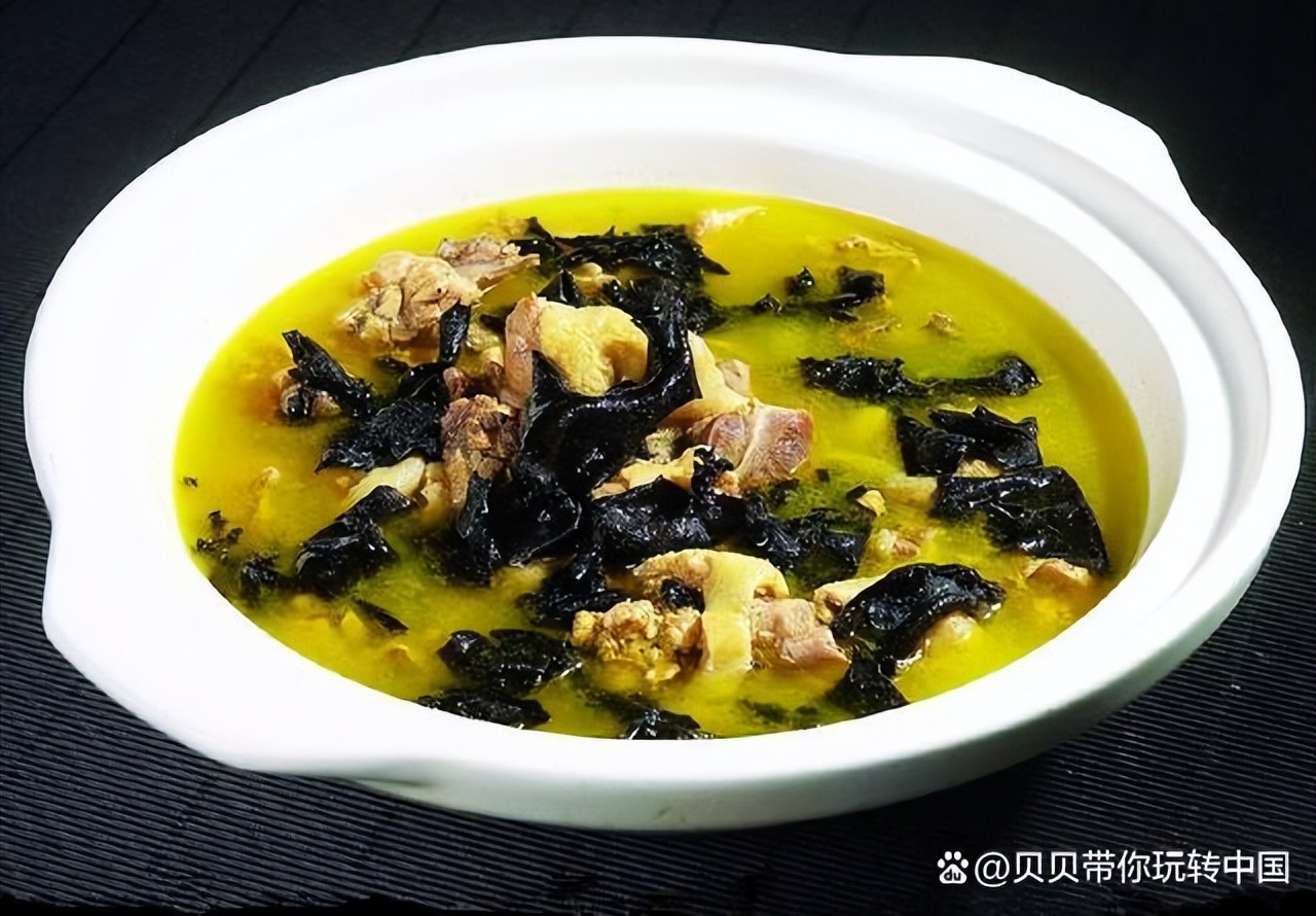 张家界旅游自由行还是跟团游,去张家界旅游跟团还是自由行