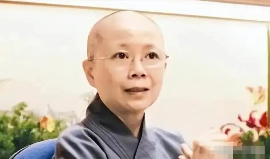 72岁谭咏麟自曝生病,谭咏麟回应大肚腩