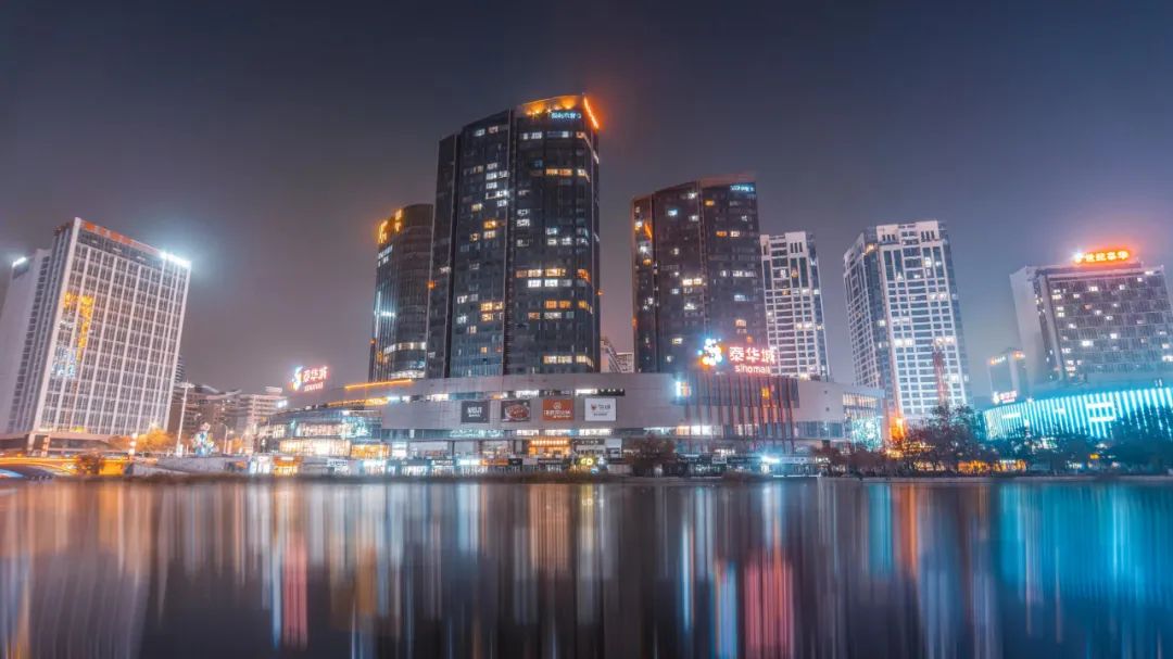 潍坊逛泰华城攻略,潍坊泰华必吃一条街