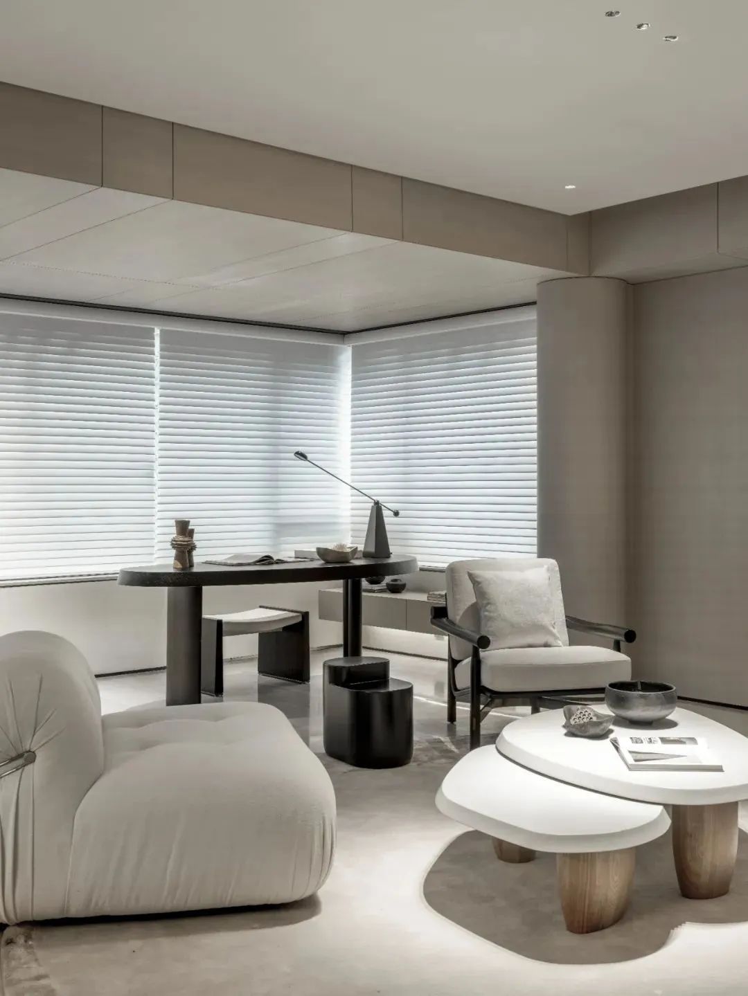 意式极简叠墅轻奢高级感,现代极简主义叠墅