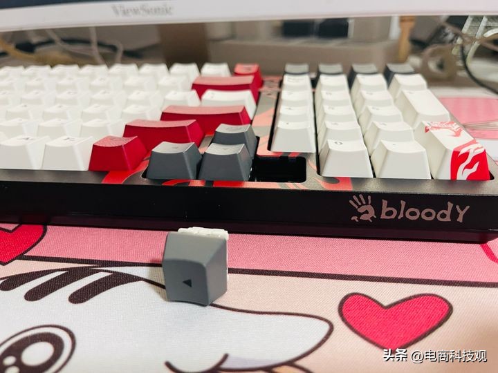 双飞燕血手幽灵s98,血手幽灵热插拔机械键盘推荐