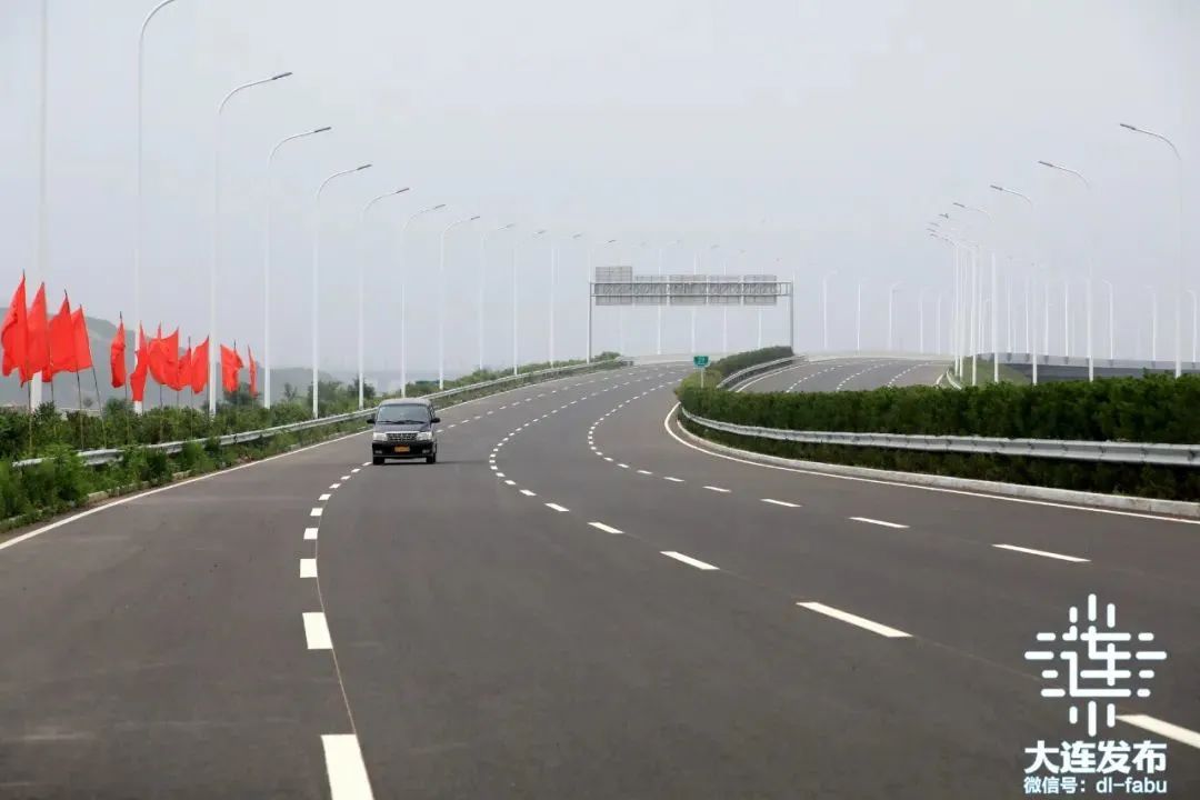 大连第60次新闻发布会,大连“两先区”建设