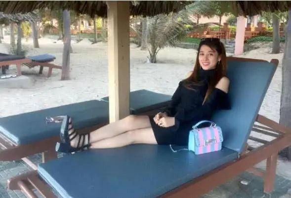 湖南45岁大叔娶越南姑娘,越南26岁小伙娶61岁妻子现状