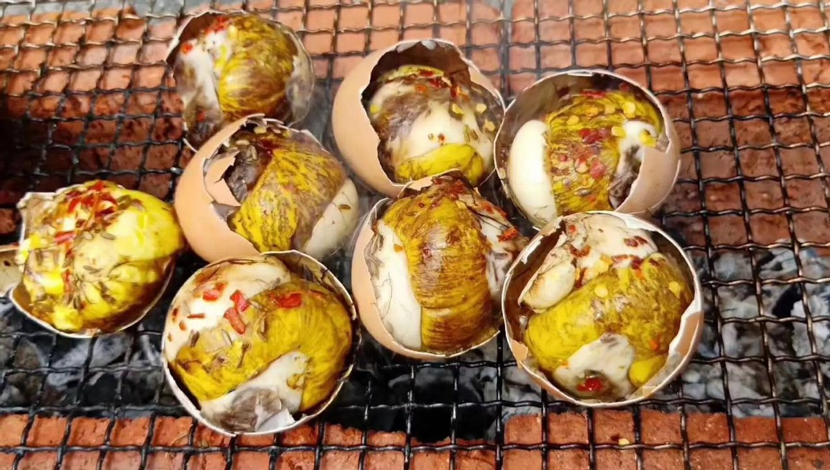 地方奇葩特色美食集锦,这些地方特色美食你吃过哪几样