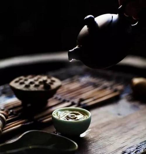 平凡的世界创作随笔是什么,平凡的世界散文作文