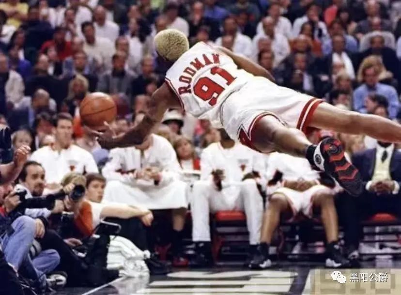 灌篮高手樱木花道夺冠,灌篮高手樱木花道叫救世主