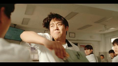 这未成年丑闻，怎么就封杀不掉？