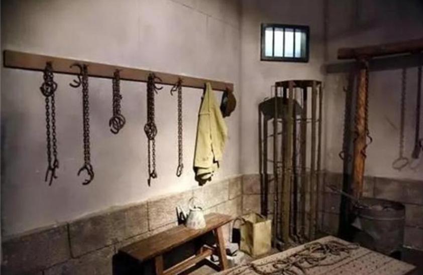 1939年河北一小伙给日军搓澡，乡亲骂他汉奸，后来才知他立了奇功