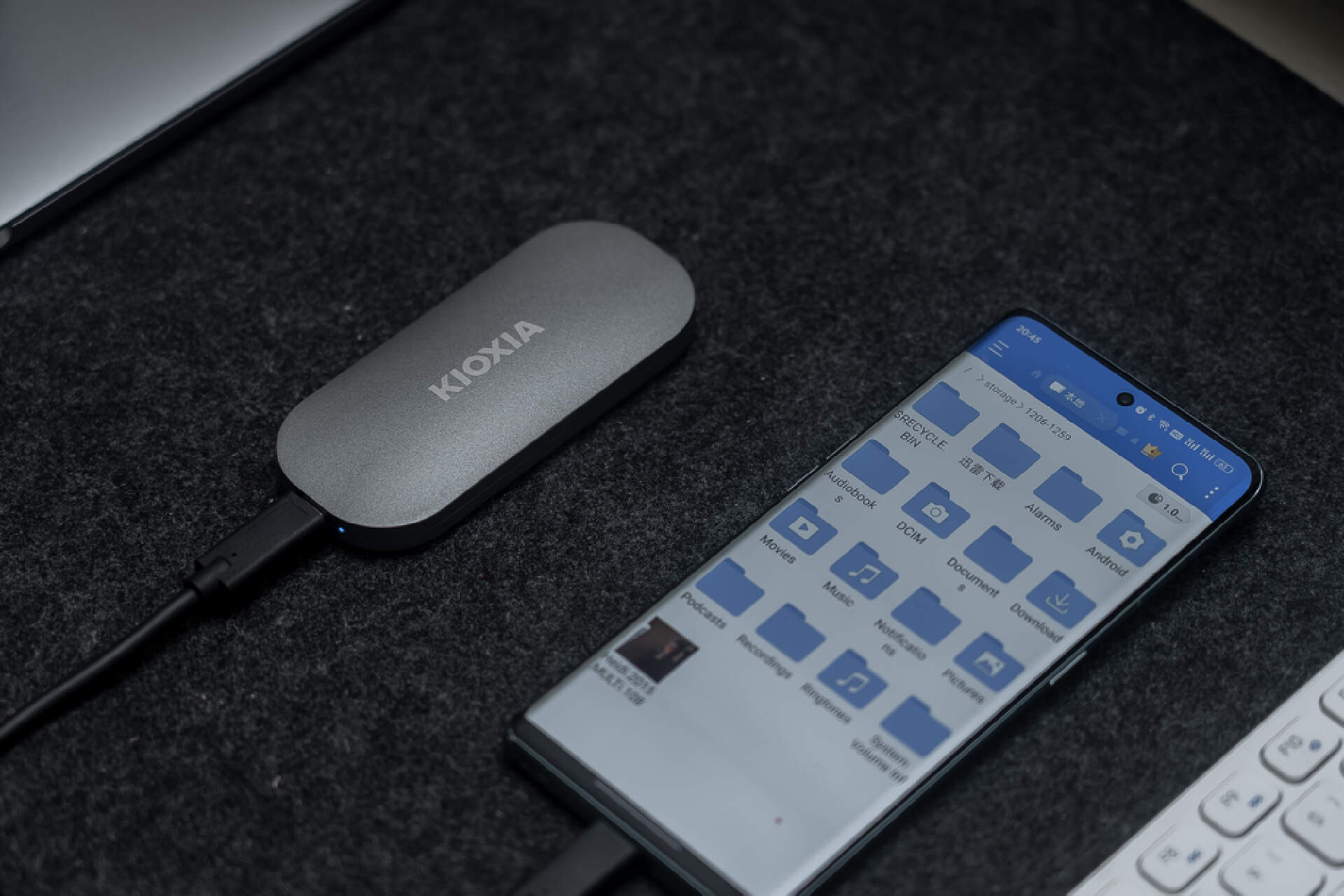 机械硬盘的读写速度比固态少多少,sata铠侠固态硬盘跑分